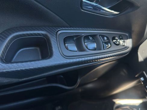 Used 2021 Nissan Versa SV FWD image 26