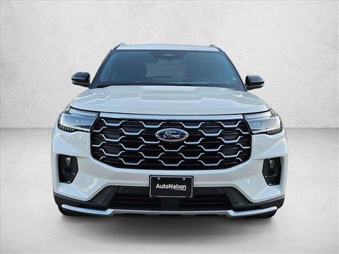 New 2026 Ford Explorer Platinum image 6