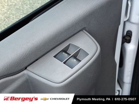 Used 2021 Chevrolet Express 2500 image 26