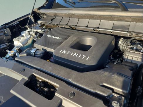 Certified 2025 INFINITI QX60 Luxe image 14