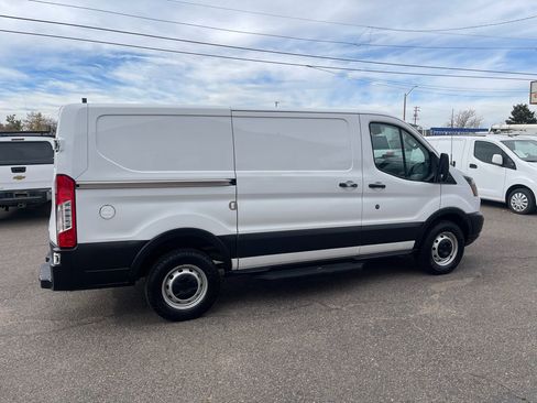 Used 2019 Ford Transit 250 130 Low Roof image 9