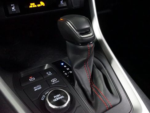 Certified 2024 Toyota RAV4 SE AWD/4WD image 21