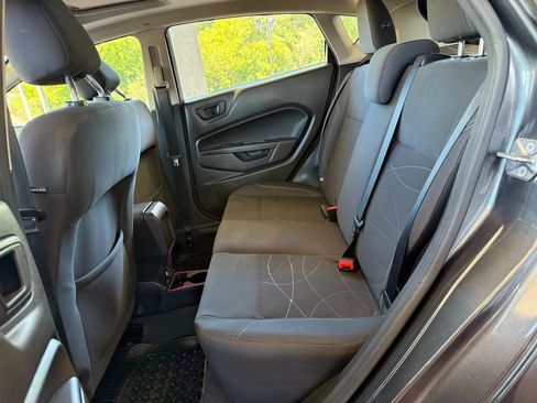 Used 2017 Ford Fiesta SE image 10