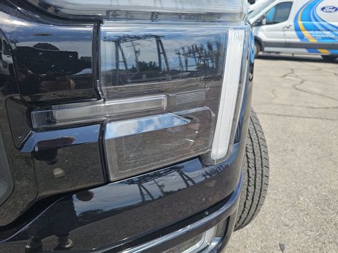 Used 2024 Ford F150 Lariat w/ Equipment Group 502A High AWD/4WD image 31