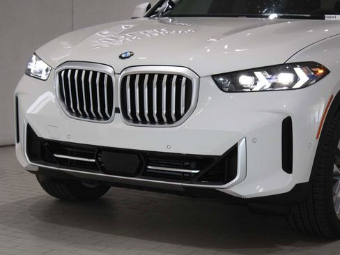 Used 2026 BMW X5 sDrive40i image 2