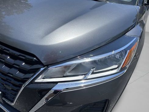 Used 2024 Nissan Kicks S FWD image 13
