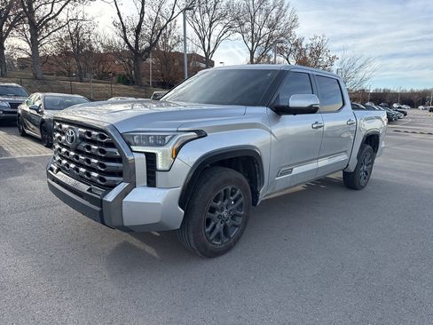 Used 2025 Toyota Tundra Platinum image 1