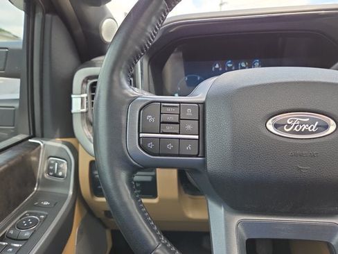 Used 2024 Ford F250 Lariat w/ Lariat Ultimate Package AWD/4WD image 22