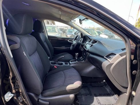 Used 2019 Nissan Sentra SV FWD image 17