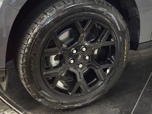 New 2025 Ford Maverick Lariat w/ Black Appearance Package image 15