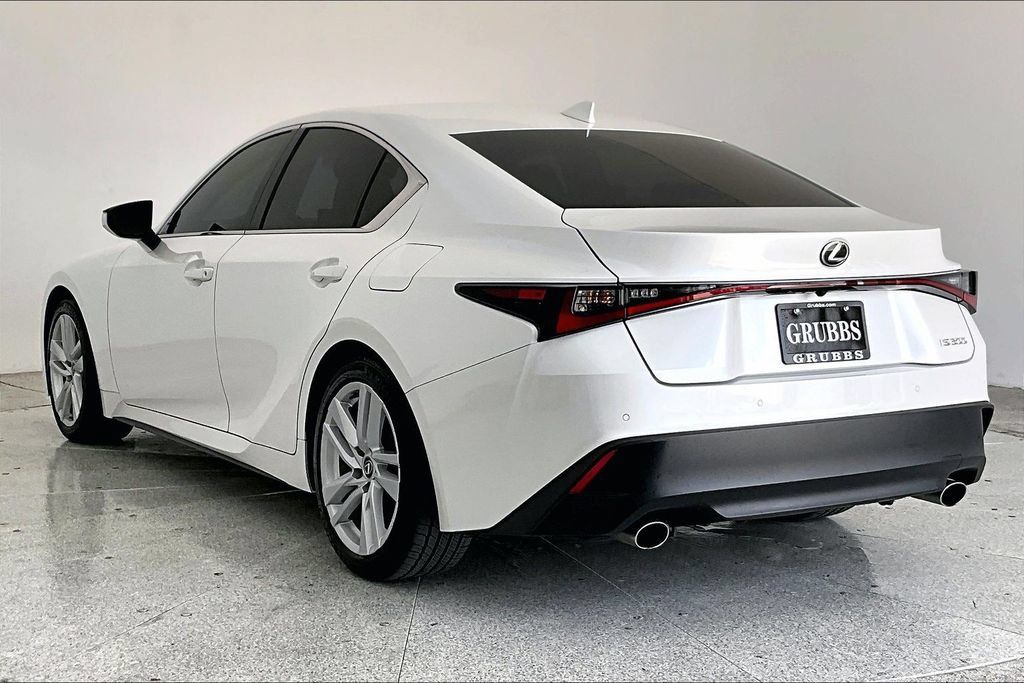 Used 2024 Lexus IS 300 w/ Comfort Package RWD image 15