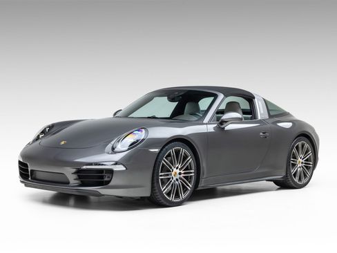 Used 2015 Porsche 911 Targa 4S image 1