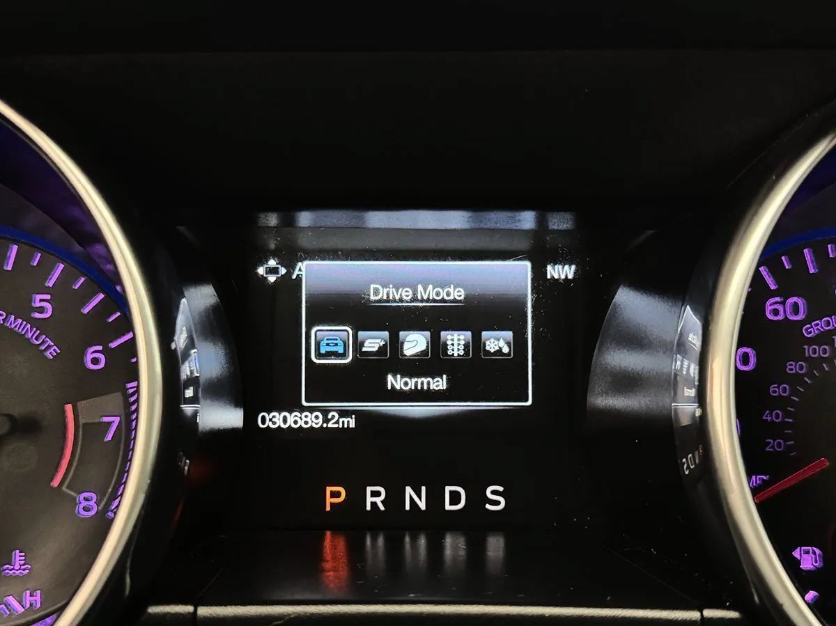 Used 2020 Ford Mustang Premium RWD image 20