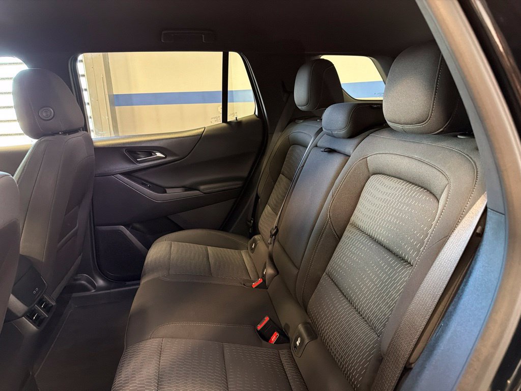 Used 2026 Chevrolet Equinox LT AWD/4WD image 23