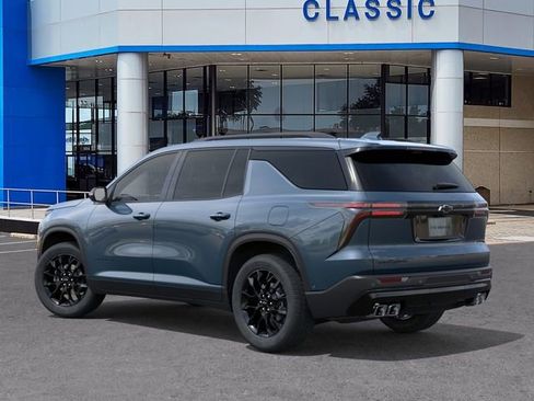New 2026 Chevrolet Traverse LT w/ Midnight/Sport Edition FWD image 3