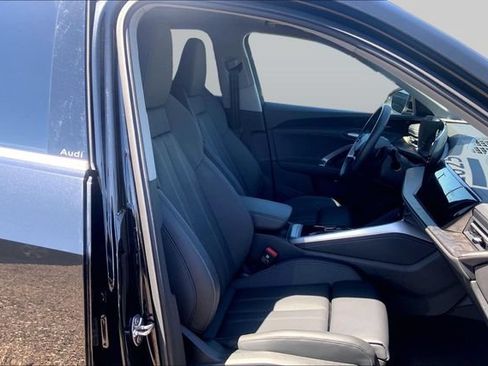 Used 2025 Audi Q5 Premium Plus w/ Premium Plus AWD/4WD image 7