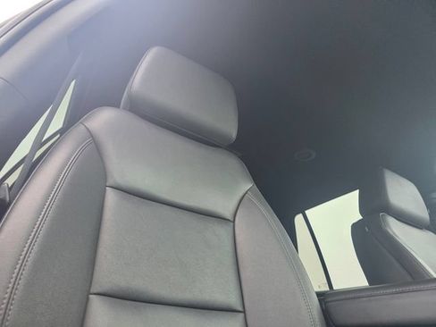 Used 2024 Chevrolet Tahoe LT RWD image 23