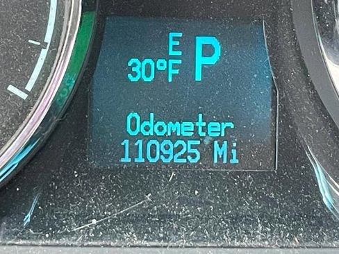 Used 2012 Chevrolet Captiva Sport LT w/ Convenience Package FWD image 39