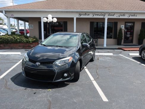 Used 2014 Toyota Corolla S FWD image 1