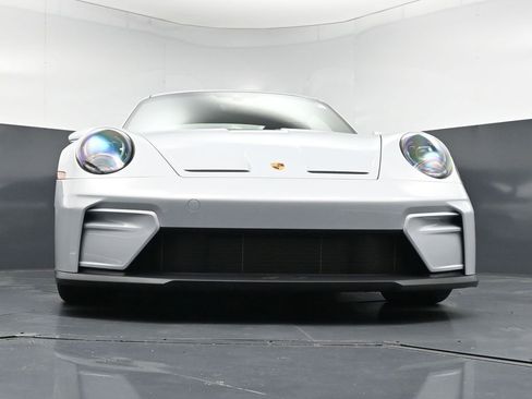 Certified 2025 Porsche 911 GT3 RWD image 27