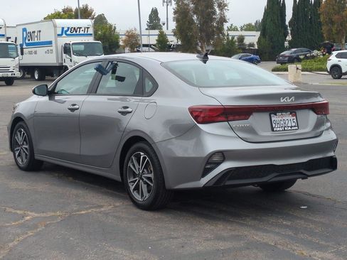 Used 2023 Kia Forte LXS FWD image 8