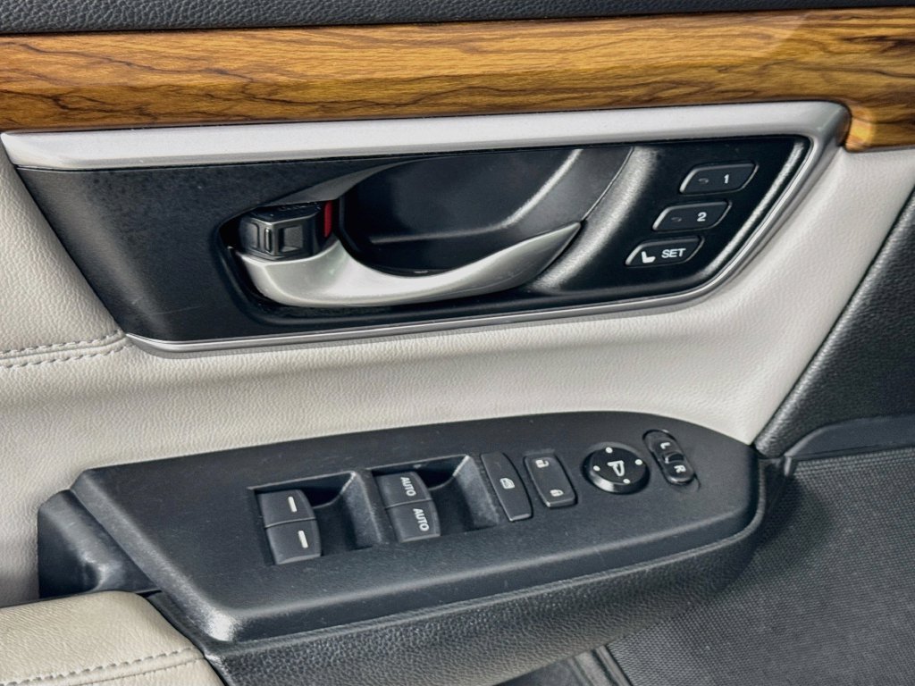 Used 2017 Honda CR-V EX-L image 24