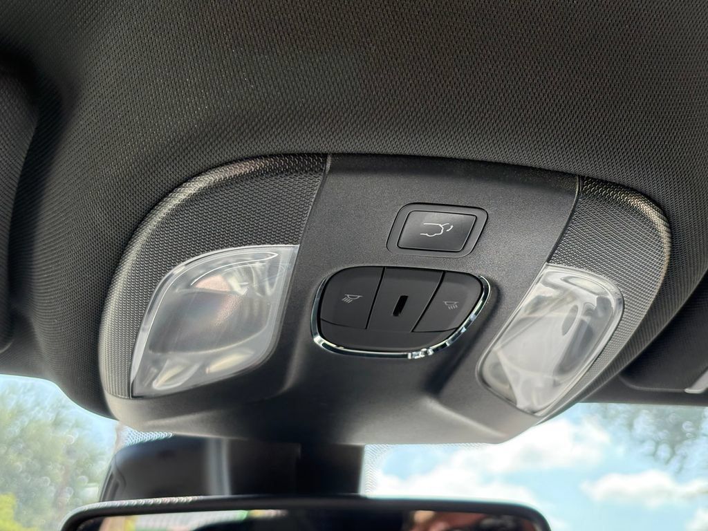 Used 2026 Jeep Compass Limited AWD/4WD image 24