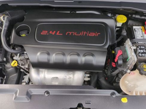 Used 2022 Jeep Compass Latitude image 15