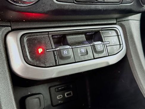 Used 2023 GMC Acadia SLE w/ Driver Convenience Package image 20