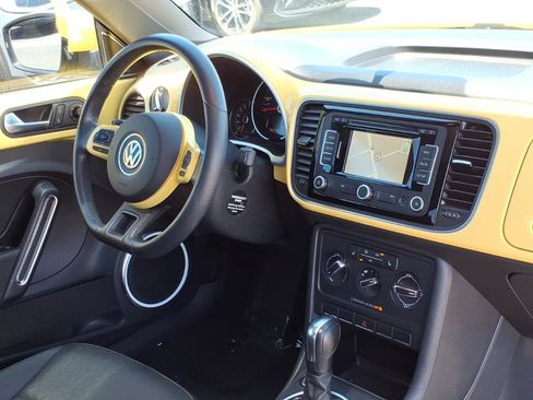 Used 2012 Volkswagen Beetle 2.5 FWD image 13