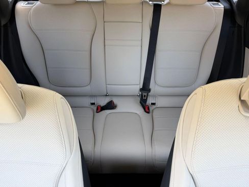 New 2026 Mercedes-Benz GLC 300 image 24