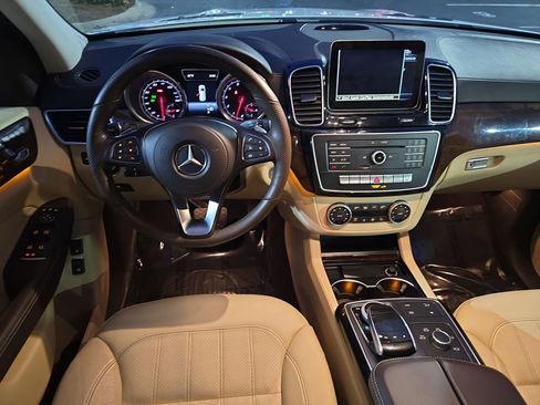 Certified 2018 Mercedes-Benz GLS 450 4MATIC image 20