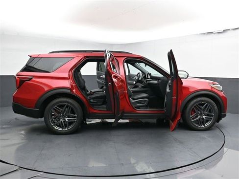 New 2026 Ford Explorer ST image 38