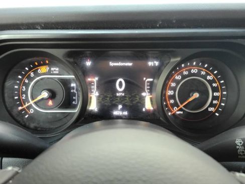 Used 2026 Jeep Wrangler Unlimited Rubicon AWD/4WD image 33