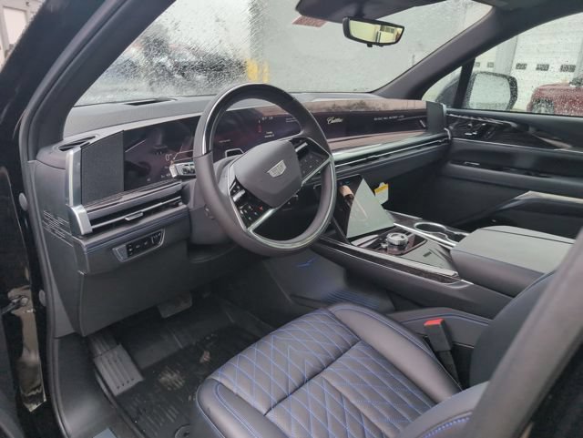 New 2026 Cadillac Escalade IQ Luxury 1 w/ LPO, Floor Liner Package AWD/4WD image 12