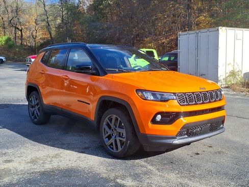 New 2026 Jeep Compass Limited w/ Sun, Sound & Navigation Group image 4