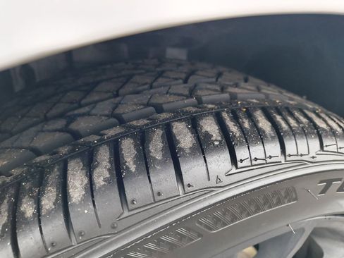 New 2026 Toyota Camry Hybrid w/ Multimedia Upgrade Package image 19