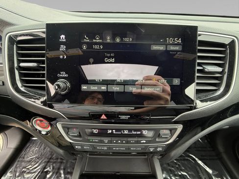 Used 2021 Honda Passport Touring image 15