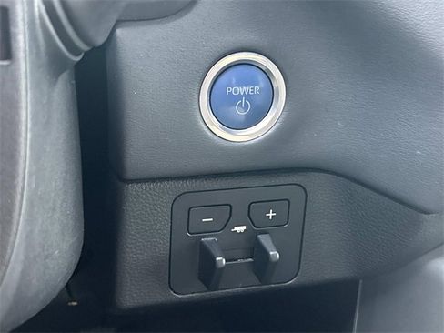 Used 2023 Toyota Tundra Platinum image 34