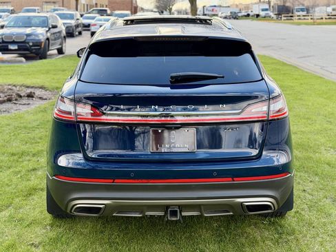 Used 2019 Lincoln Nautilus Reserve w/ Driver Assistance Package FWD image 8