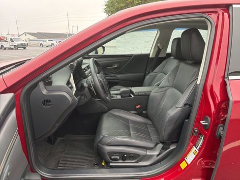 Used 2021 Lexus ES 350 Luxury image 18