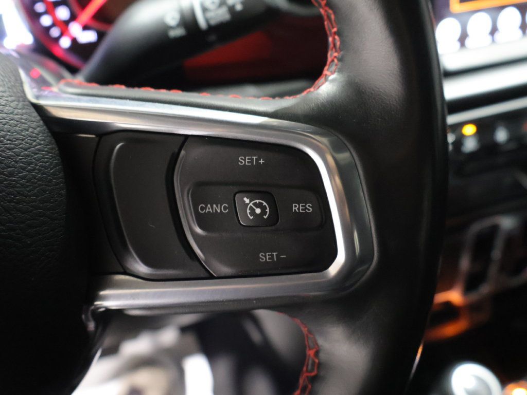 Used 2022 Jeep Gladiator Rubicon w/ LED Lighting Group AWD/4WD image 32