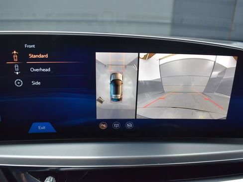 Certified 2024 Cadillac Lyriq Luxury AWD/4WD image 20