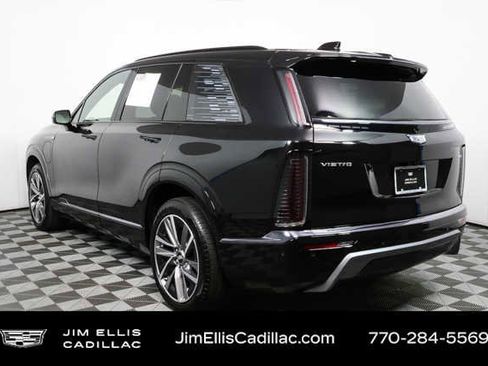 Certified 2026 Cadillac Vistiq Sport image 31