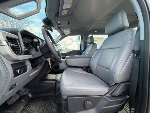 New 2026 Ford F550 4x4 Crew Cab image 10