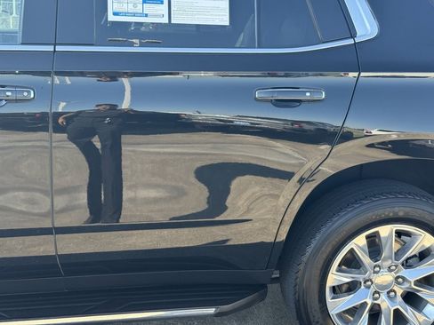 Used 2023 Chevrolet Tahoe Premier image 17