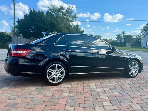 Used 2010 Mercedes-Benz E 350 4MATIC Sedan image 5