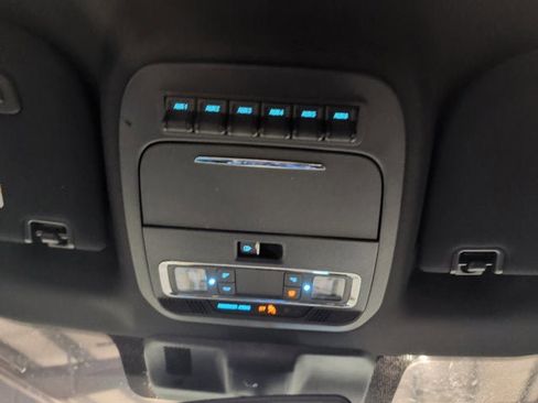 Used 2026 Ford F450 Platinum AWD/4WD image 14