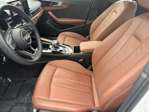 Used 2023 Audi A4 2.0T Premium w/ Convenience Package image 5