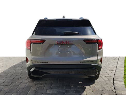 New 2026 GMC Terrain Elevation w/ Elevation Premium Package FWD image 5